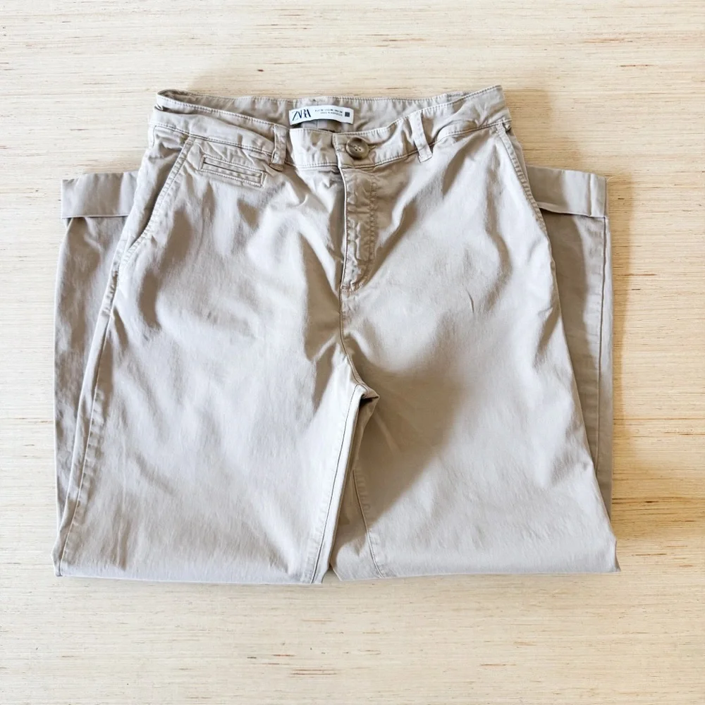 Zara Women’s Khaki Chino Pants Size 26‎